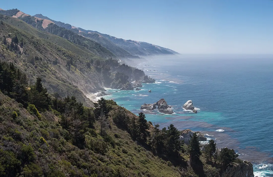 Big Sur coastline with cliffs meeting the Pacific Ocean